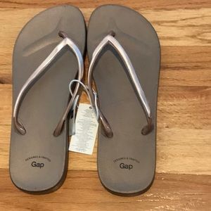 Gap Bronze Flip Flops